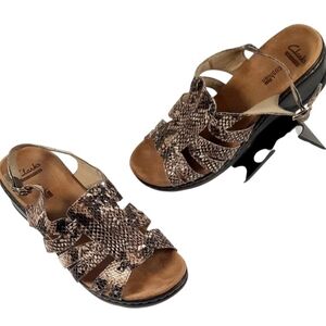 Clarks Lexi Marigold  Women's  Snake Print Leather Sandals Size 7